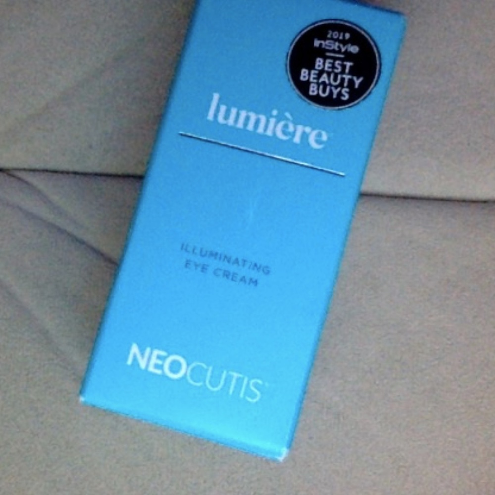 Neo Cutis - LUMIÈRE FIRM - Illuminating Eye Cream ~~ *New